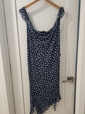 Tinseltown Navy and White Floral Slip